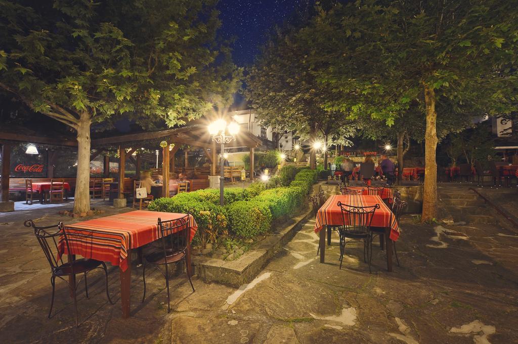 Family Hotel Fenerite Gabrovo Exterior photo