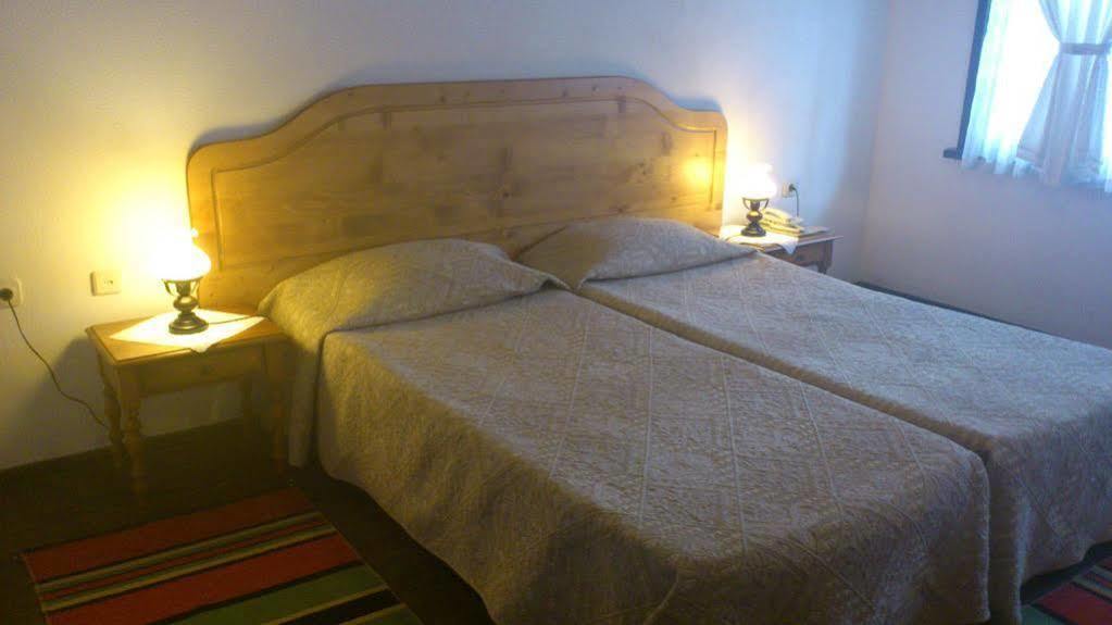 Family Hotel Fenerite Gabrovo Exterior photo