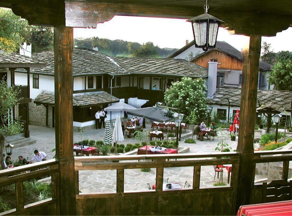 Family Hotel Fenerite Gabrovo Exterior photo